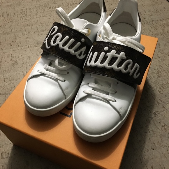 Louis Vuitton Sneakers with Monogram strap - Picture 2 of 4
